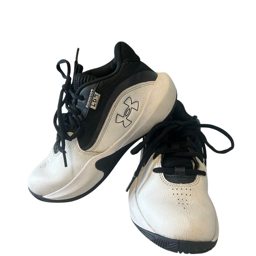 Under Armour Lockdown 7 basketball shoes boys youth az 2.5 y